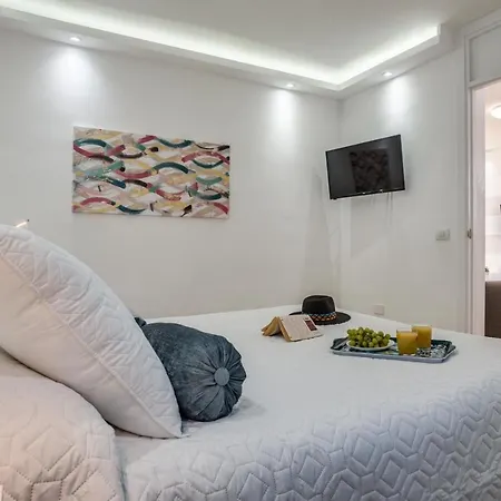 304 First Floor Quite Bungalow Terrace & Pool Aparthotel Playa de las Americas (Tenerife)