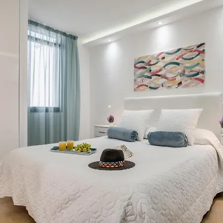 304 First Floor Quite Bungalow Terrace & Pool * Playa de las Americas (Tenerife)