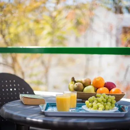 304 First Floor Quite Bungalow Terrace & Pool Aparthotel Playa de las Americas (Tenerife)