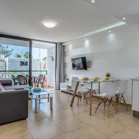 304 First Floor Quite Bungalow Terrace & Pool * Playa de las Americas (Tenerife)