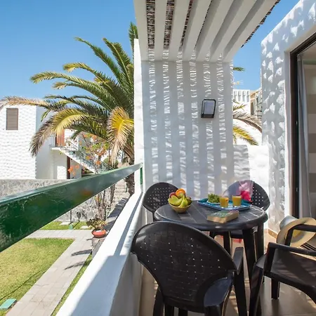 304 First Floor Quite Bungalow Terrace & Pool Aparthotel *