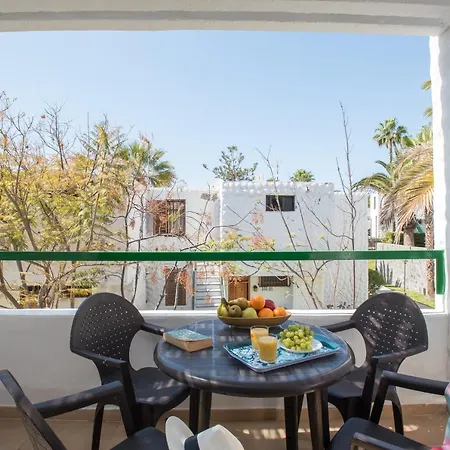 Aparthotel 304 First Floor Quite Bungalow Terrace & Pool Playa de las Americas (Tenerife)